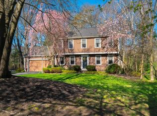 23 Thestland Dr, Shrewsbury, MA 01545