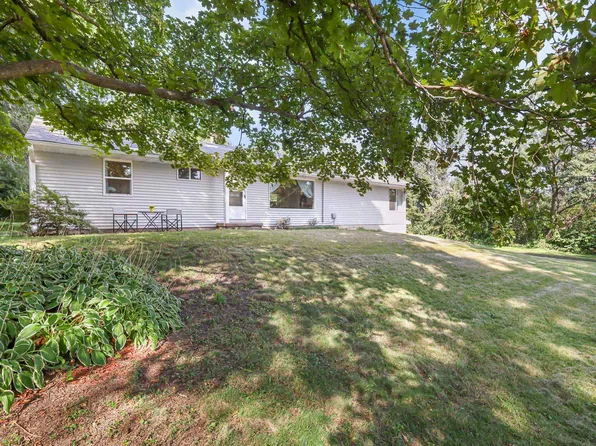 6064 Vroman Rd, Fitchburg, WI 53593
