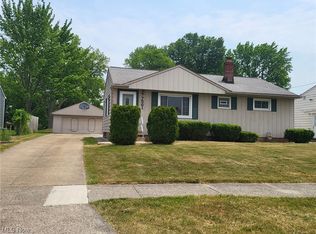 7561 Malibu Dr, Parma, OH