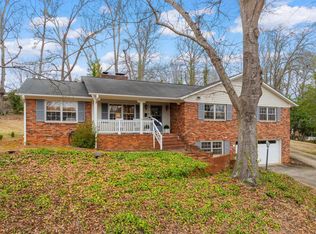 220 Beechwood Dr, Spartanburg, SC 29307