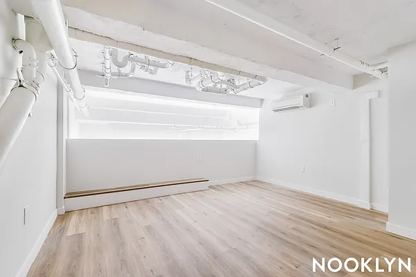 Rented by Nooklyn NYC LLC | media 40