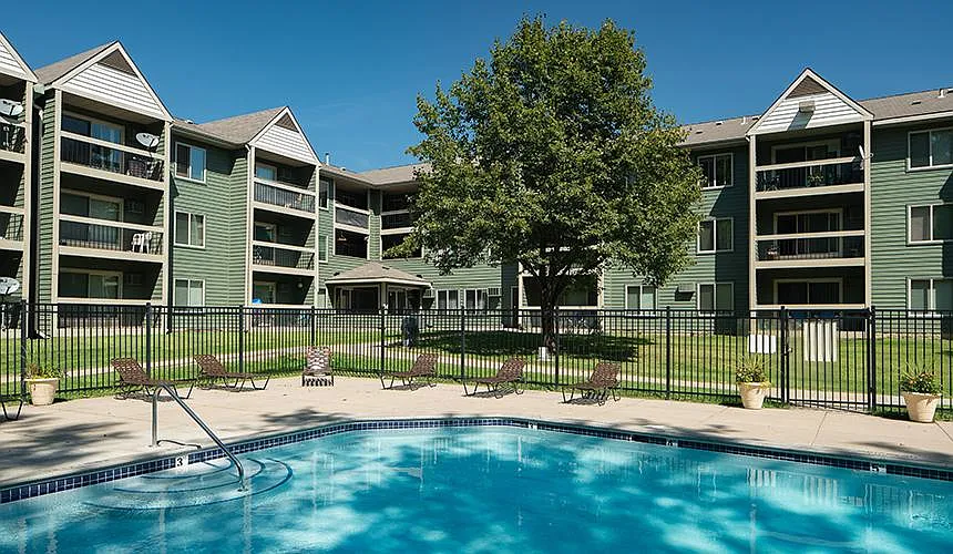 Woodridge — Photo 3