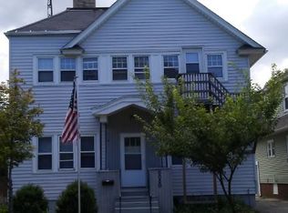 6020 12th Ave APT 4, Kenosha, WI 53143