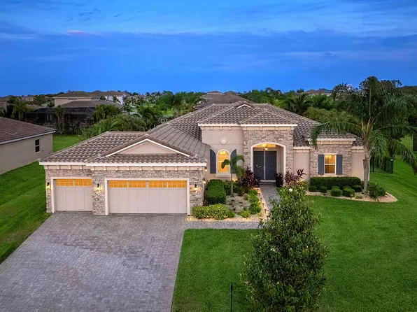 603 165th St E, Bradenton, FL 34212