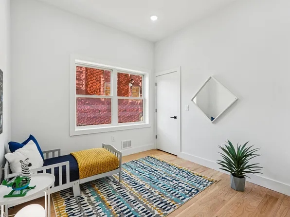 78 Beacon Avenue image 24 of 43