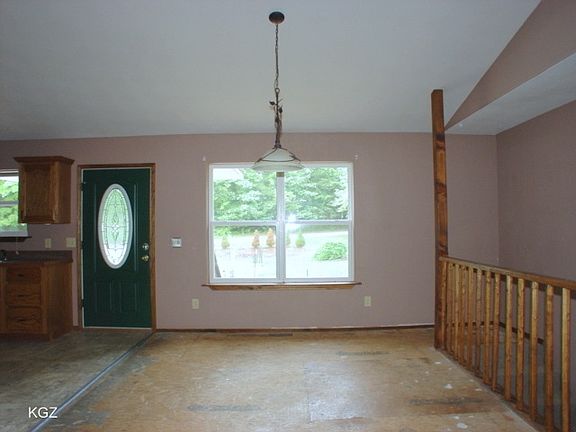 4th image of 358 Fairlawn Dr