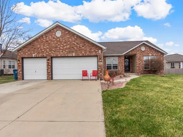 2005 Kensington Pl, Saint Jacob, IL 62281