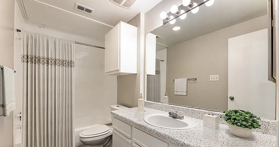 Trinity Oaks Apartment Homes — Photo 3