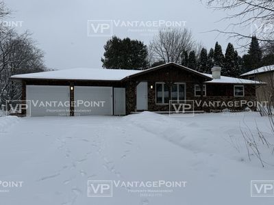 1603 Saint Robert Dr, Green Bay, WI, 54304