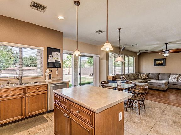 5th image of 18814 E Kingbird Dr