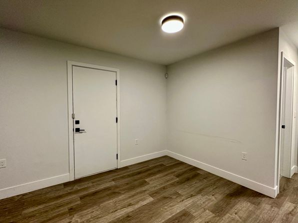 2 bedroom rental in Burnaby — photo 7
