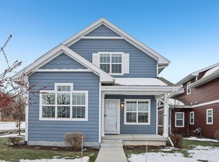 661 Burnt Sienna Dr, Middleton, WI 53562
