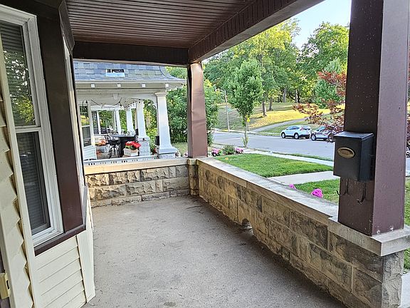 2nd image of 2978 S Logan Ave #2980