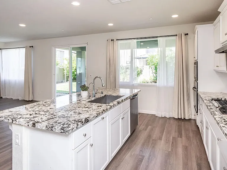 4455 English Elm St — Photo 10