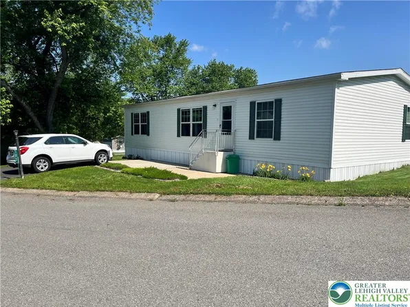 102 Restful Rd, Northampton, PA 18067