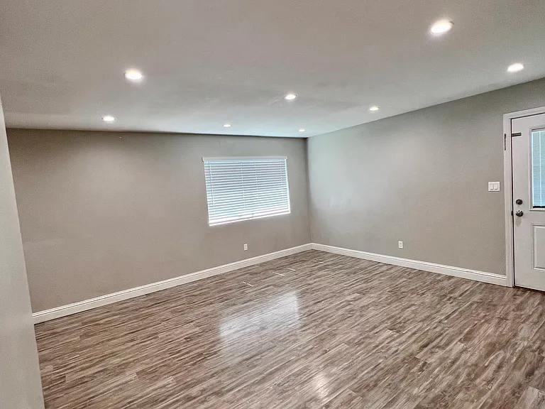 3516 Parsley Ln — Photo 2