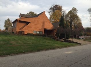 8423 Lancaster Dr, Newburgh, IN 47630
