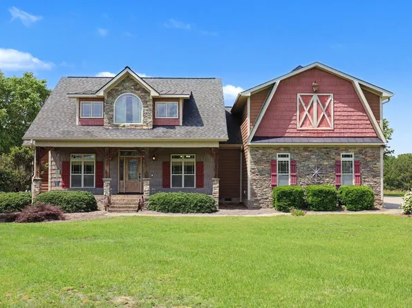 1127 Keen Rd, Four Oaks, NC 27524