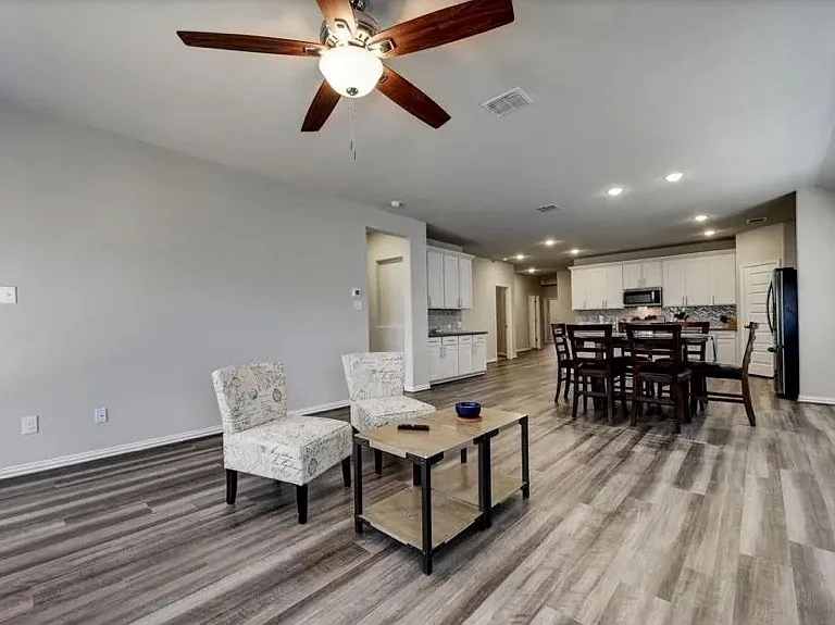 1215 Loma Rnch — Photo 13