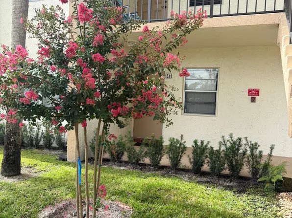 150 Lake Meryl Drive #247, West Palm Beach, FL 33411