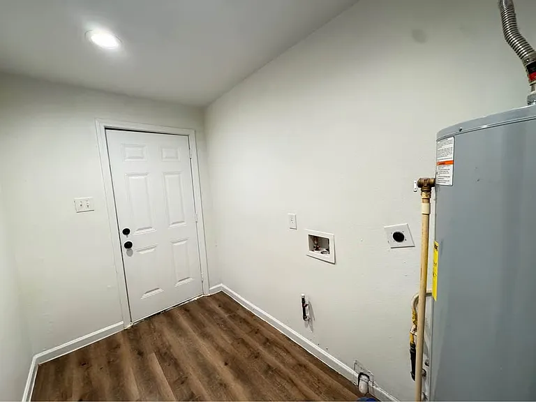 122 Oak St — Photo 15