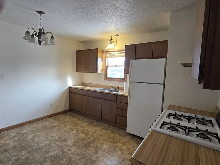506 Frazier St #B — Photo 6