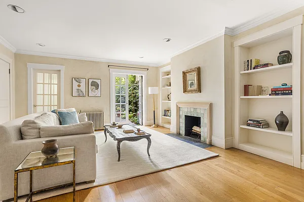 Sold by Compass | media 3