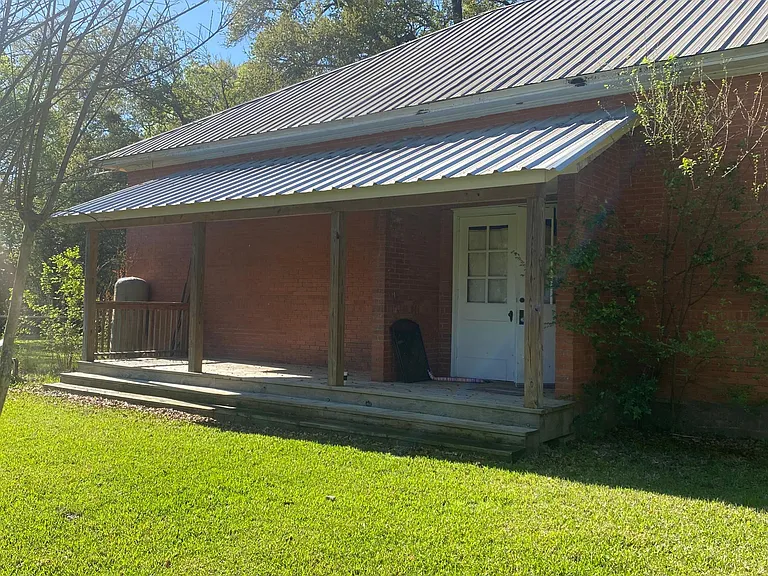 Entrance and porch to the Conditorium.
