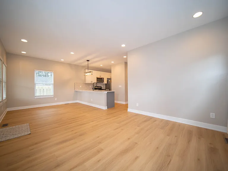 4816 Norwaldo Ave — Photo 7