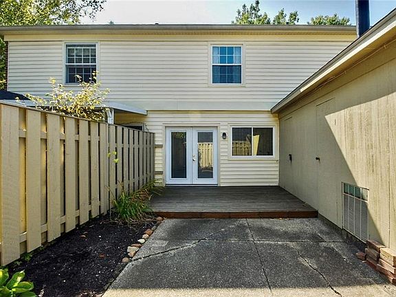 5th image of 84 Menlo Park Dr