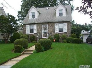 13631 Brookville Blvd, Rosedale, NY 11422