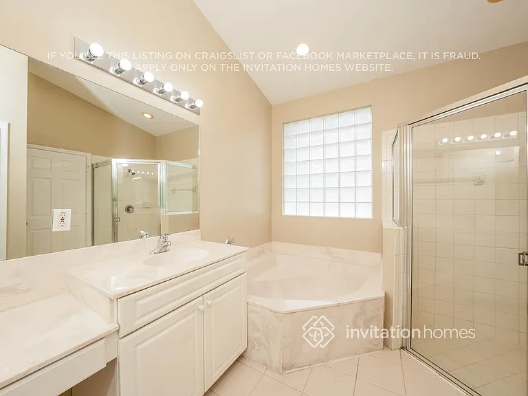 9496 Lago Dr — Photo 9