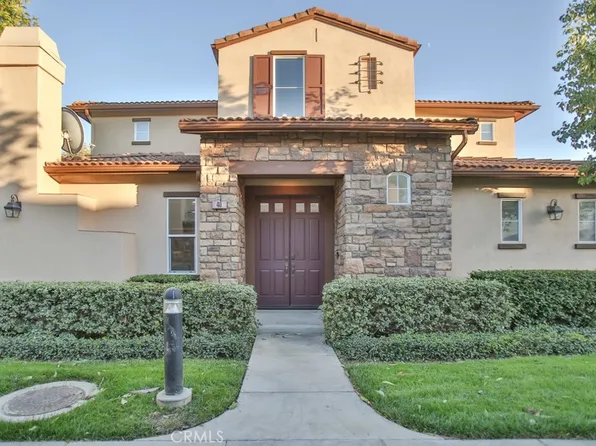 40 Sapphire #104, Irvine, CA 92602