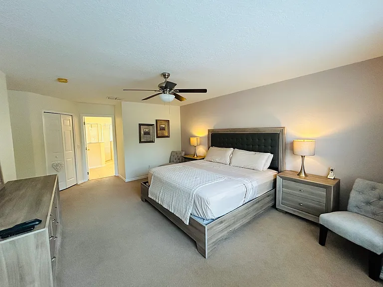 410 Oxford Dr — Photo 13