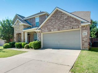 2604 Foxpoint Trl, Arlington, TX 76017
