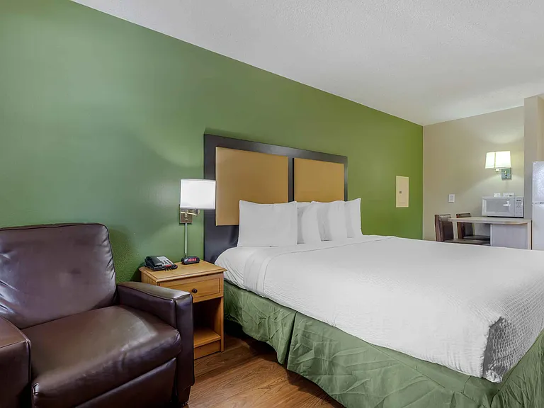 Studio Suite - 1 King Bed