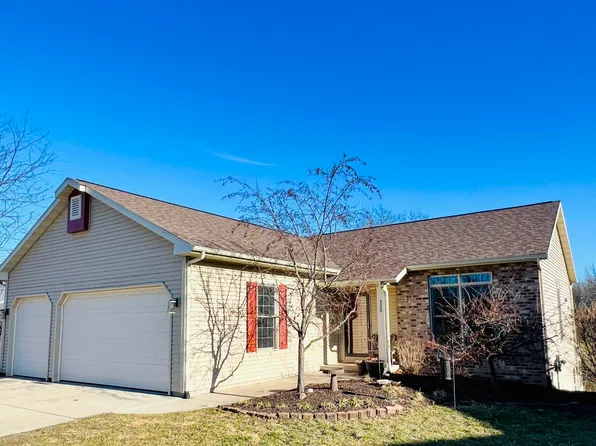 333 Arlington Ct, Spring Green, WI 53588