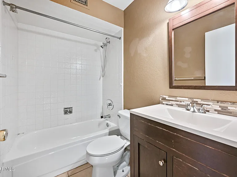 6830 E Paradise Ln — Photo 14