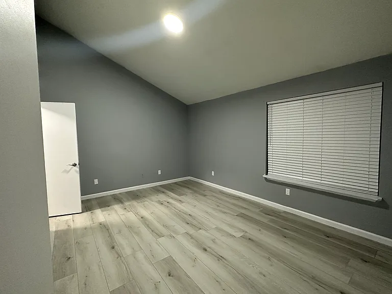 3125 Pontiac Dr #2 — Photo 8