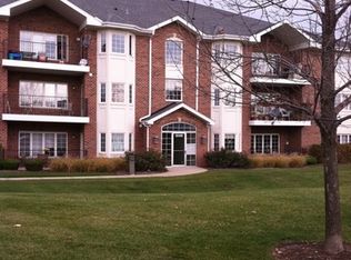 13149 Forest Ridge Dr APT 2C, Palos Heights, IL 60463