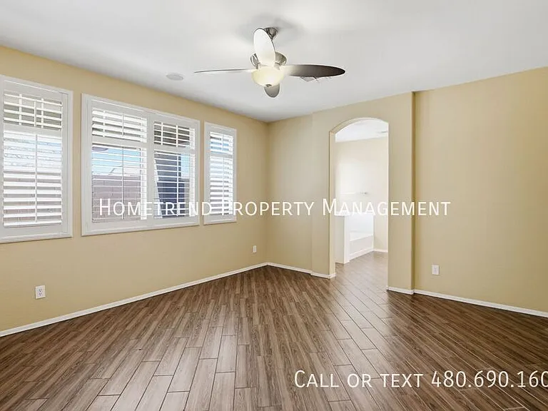 2535 E Vermont Dr — Photo 13