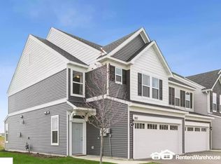 707 Maggie Way, Chanhassen, MN 55317