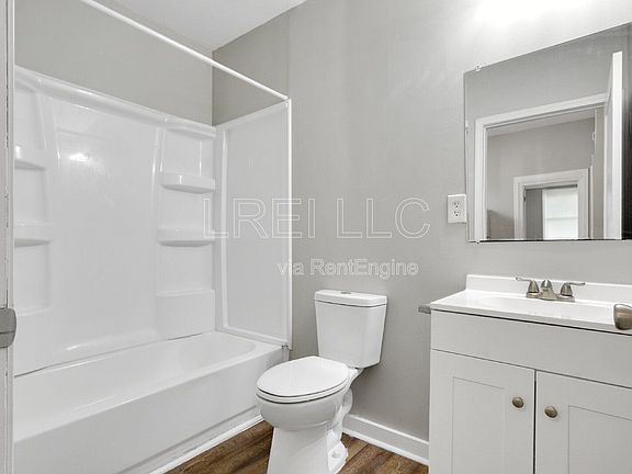 5th image of 3932 Rankin St