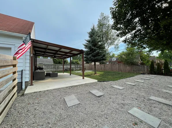 1020 Buckingham Rd, Dayton, OH 45419