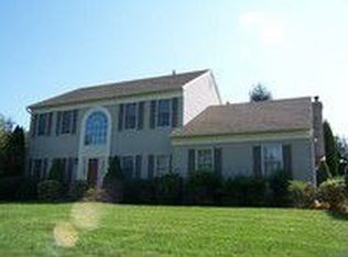 26 Fox Brook Ln, Thornton, PA 19373