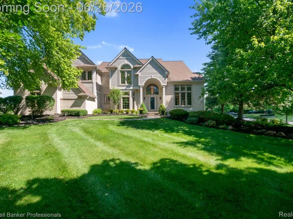 49906 Fuller Ct, Plymouth, MI 48170