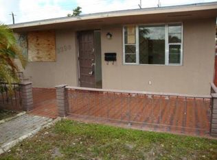 3296 W 14th Ln, Hialeah, FL 33012