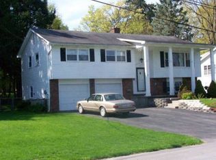 1 Elliott Pl, Clinton, NY 13323
