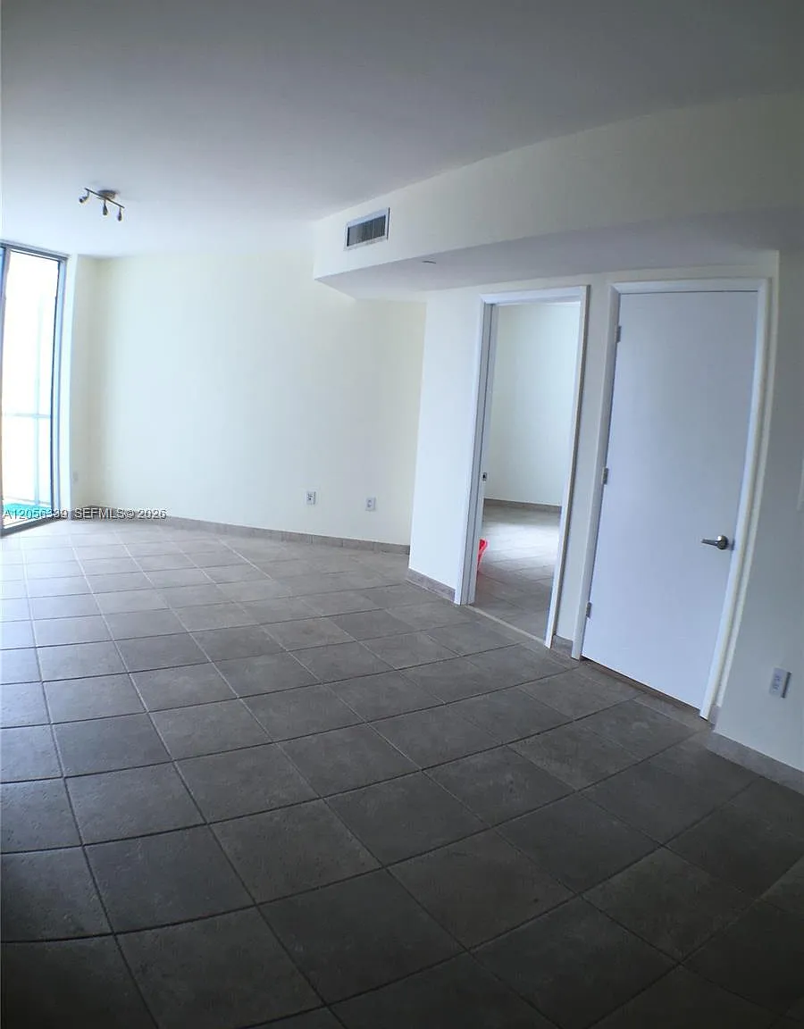 Wind Condo — Photo 4