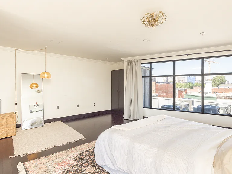 101 W Marshall St #44 — Photo 22